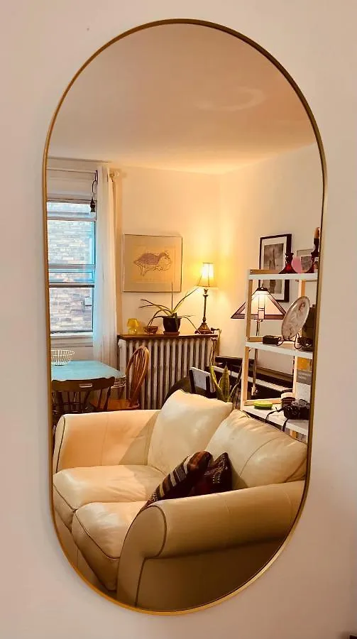Hipster Studio In Little Italy Apartment Toronto